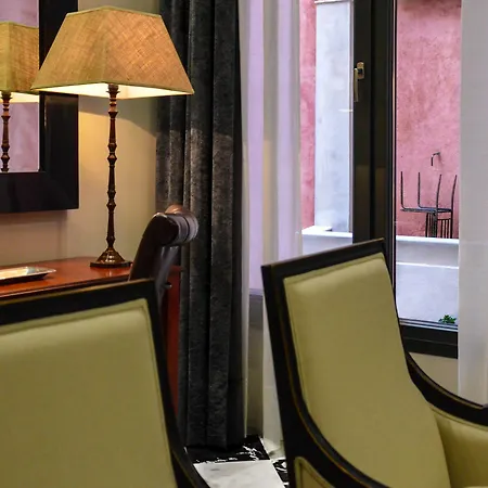 Aguilas5 Sevillasuites * Sevilla